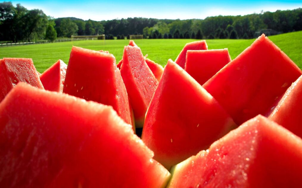 Šťavnaté plátky vodného melónu pomôžu odstrániť toxíny z tela